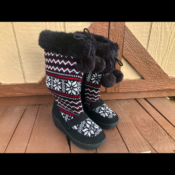 Snowflake Knit Wedge Heel Boots Pom Pom-Fair Isle sweater Faux Fur Winter Boots - Picture 9 of 16